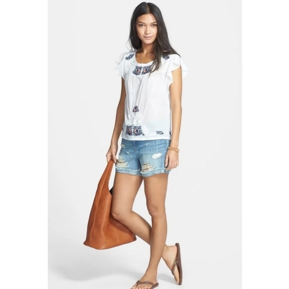 Treasure & Bond Boyfriend Distressed shorts - Picture 2 of 8